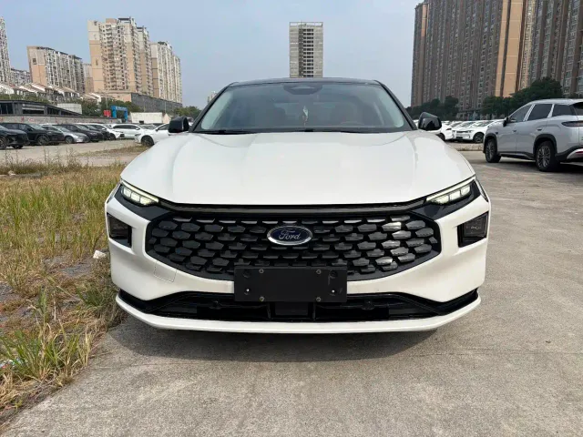Ford Mondeo — Фото автомобиля 2