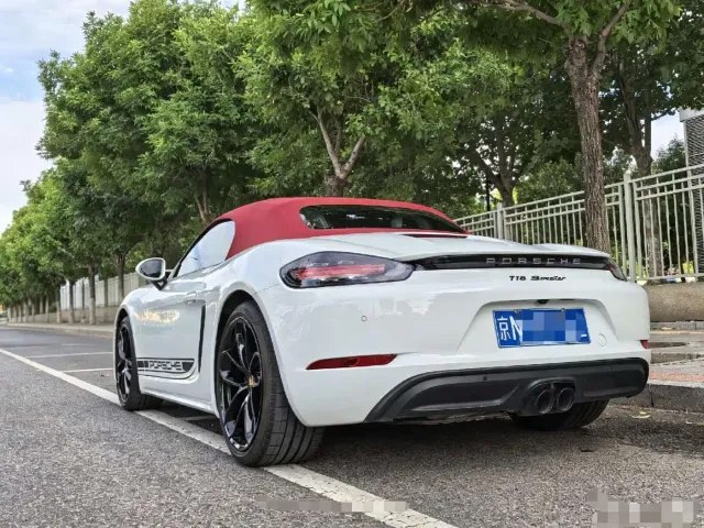 Porsche 718 — Фото автомобиля 6