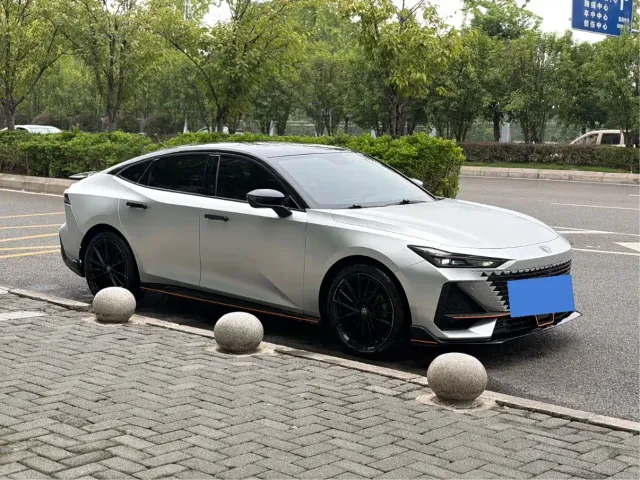 Changan UNI-V — Фото автомобиля 4