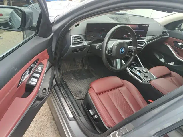 BMW i3 — Фото автомобиля 15