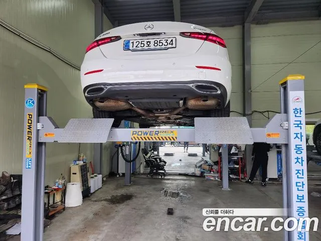 Mercedes-Benz C-Class — Фото автомобиля 2