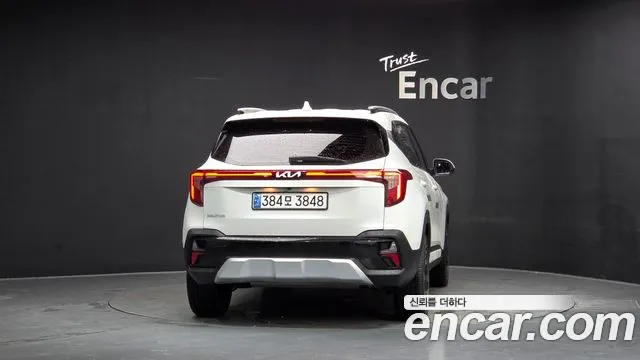 Kia Seltos — Фото автомобиля 4