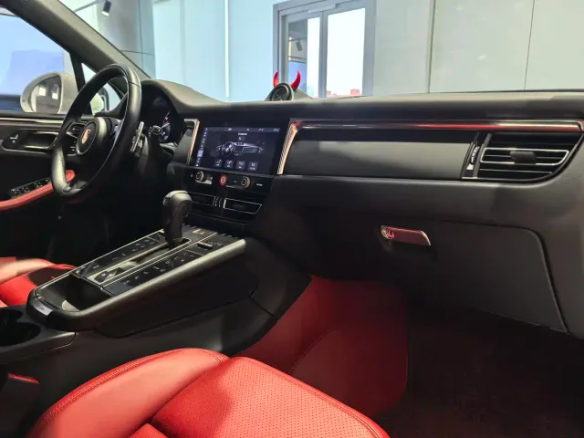 Porsche Macan — Фото автомобиля 3