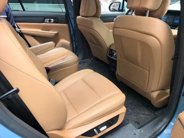 Li Auto ONE — Фото автомобиля 4