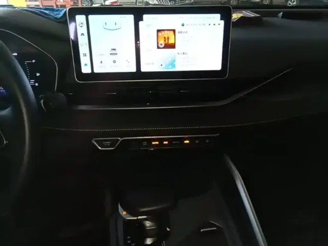 Geely Xingrui — Фото автомобиля 12