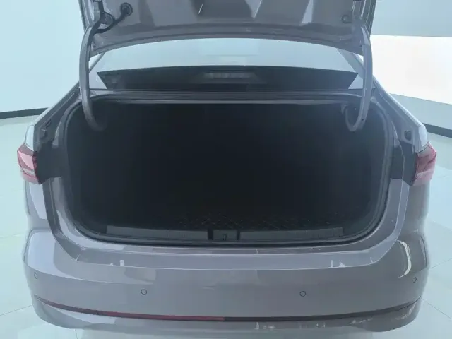 Volkswagen Lavida 2025 PRO 1.5T — Фото автомобиля 4