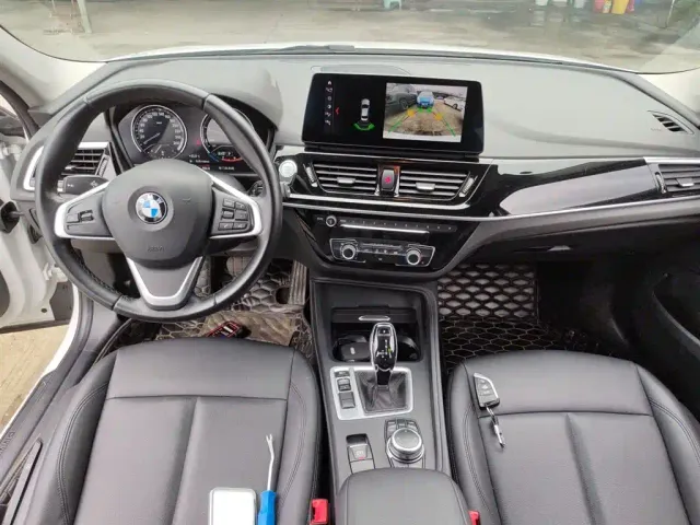 BMW 1 Series — Фото автомобиля 9
