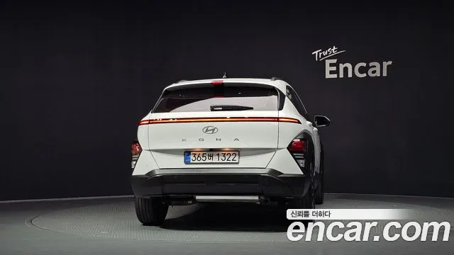 Hyundai Kona SX2 — Фото автомобиля 4
