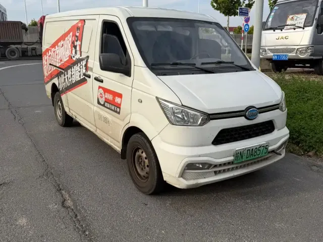 Kama Junhang ES 2023 ES7 Luxury Edition Jiangxi Anchi — Фото автомобиля 3