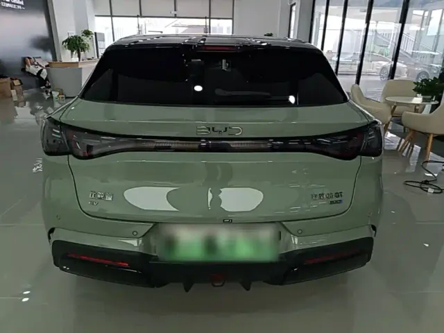 BYD Seal 06 GT — Фото автомобиля 5
