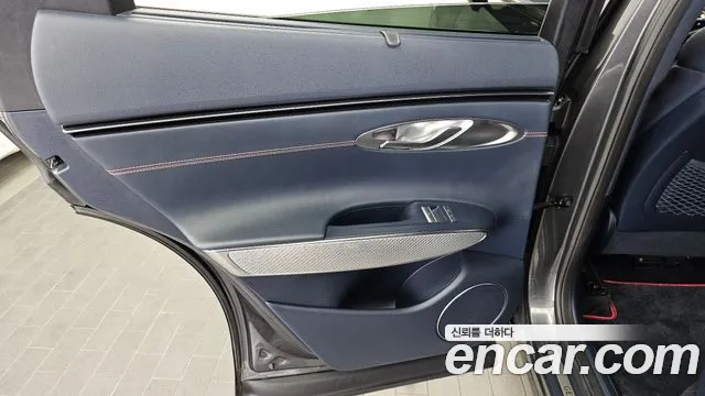 Genesis GV70 2.5T Бензин AWD — Фото автомобиля 23