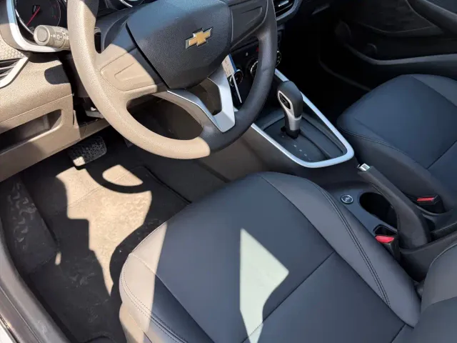 Chevrolet Cavalier — Фото автомобиля 6