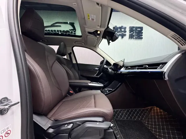 BMW X1 — Фото автомобиля 11