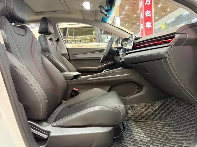 Geely Binrui — Фото автомобиля 25