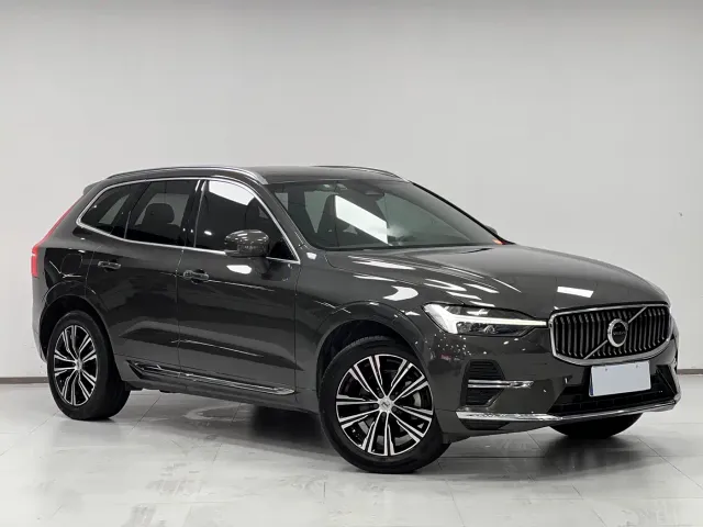 Volvo XC60 — Фото автомобиля 3