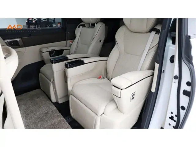 Toyota Vellfire — Фото автомобиля 7