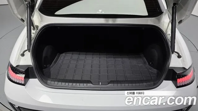 Hyundai Ioniq 6 — Фото автомобиля 27