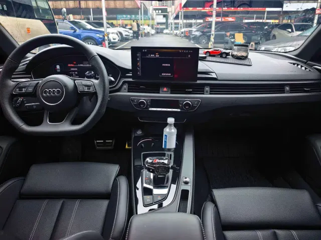 Audi A4L — Фото автомобиля 6