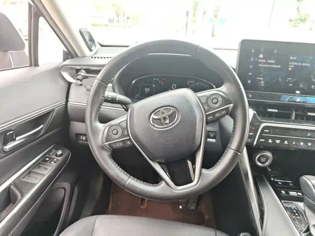 Toyota Venza — Фото автомобиля 2