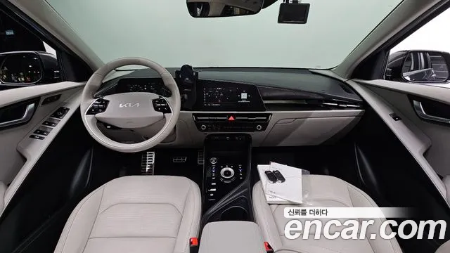 Kia Niro Niro (New) — Фото автомобиля 7