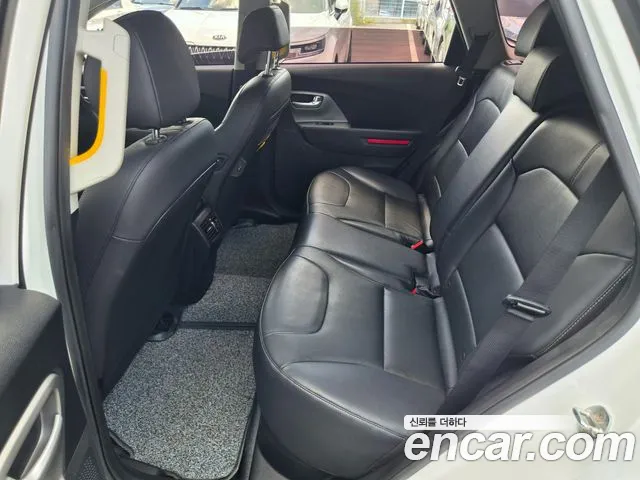 Kia Niro Niro Plus Air (Такси) — Фото автомобиля 10