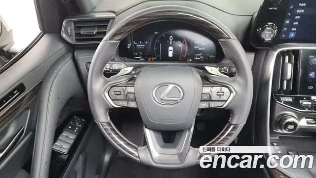 Lexus LX — Фото автомобиля 13