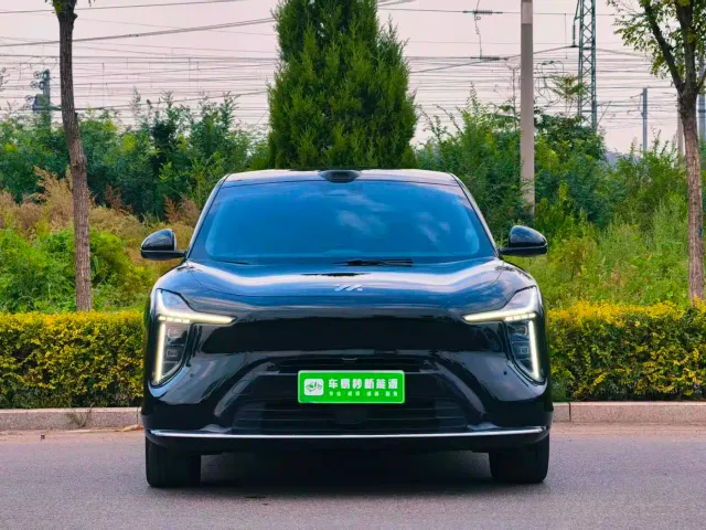IM Motors LS6 — Фото автомобиля 3
