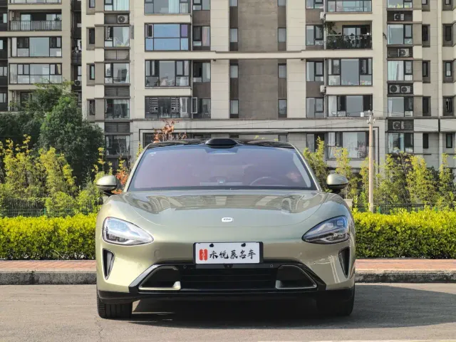 Xiaomi SU7 — Фото автомобиля 2
