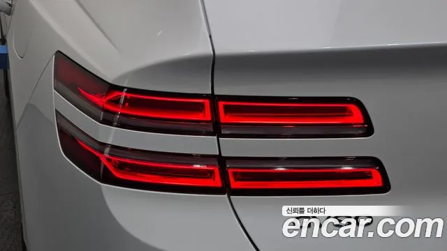 Genesis GV80 2.5T Бензин AWD — Фото автомобиля 20