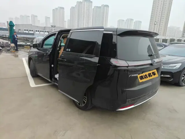 GAC Trumpchi E8 — Фото автомобиля 12