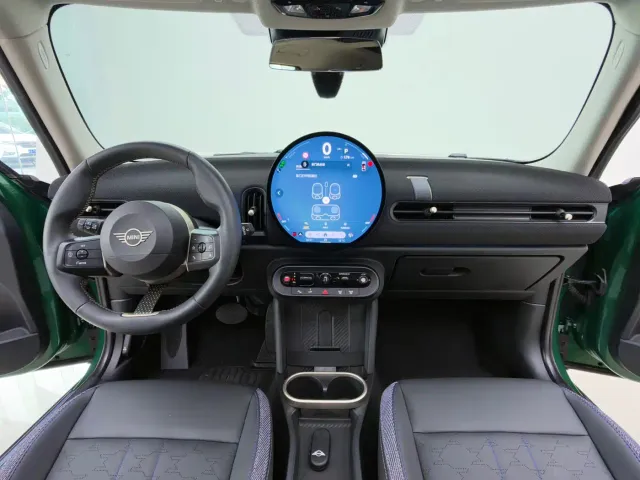 MINI Hatch — Фото автомобиля 17
