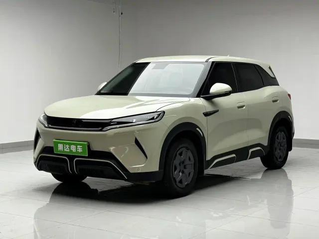 Фотография автомобиля — BYD Yuan UP