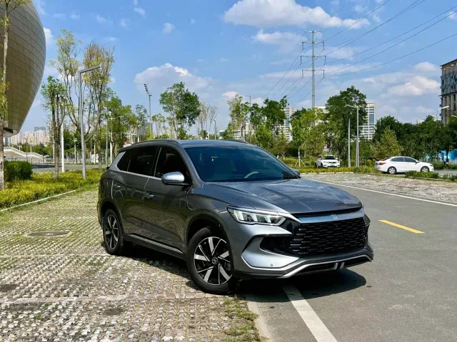 BYD Song Pro — Фото автомобиля 3