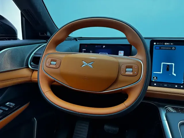 Xpeng G9 — Фото автомобиля 12