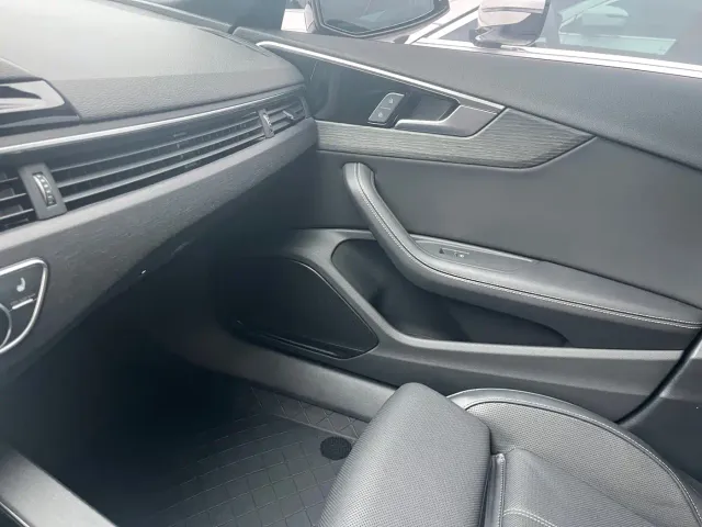 Audi A4L — Фото автомобиля 16