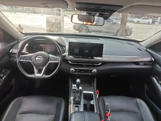 Nissan Teana — Фото автомобиля 9