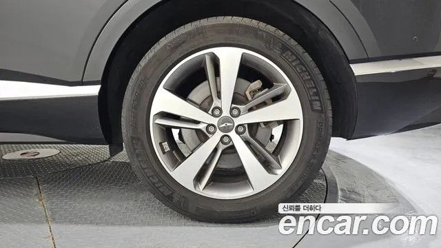 Genesis GV80 2.5T Бензин AWD — Фото автомобиля 14