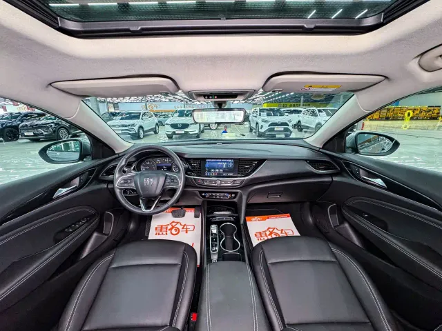 Buick Regal — Фото автомобиля 11