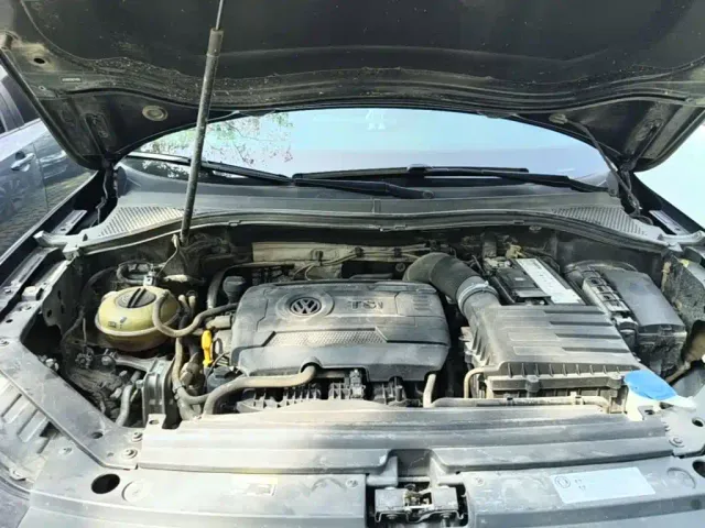 Volkswagen Tiguan L 2023 380TSI 4WD R-Line Premium 7-seater — Фото автомобиля 19