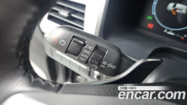 KG_Mobility_Ssangyong Rexton All Rexton Дизель 2.2 2WD — Фото автомобиля 28