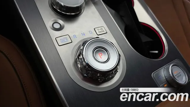 Genesis GV80 — Фото автомобиля 12