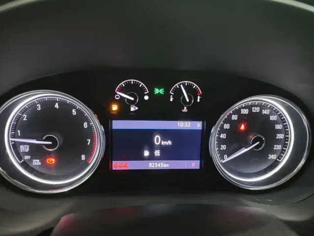 Buick LaCrosse — Фото автомобиля 11