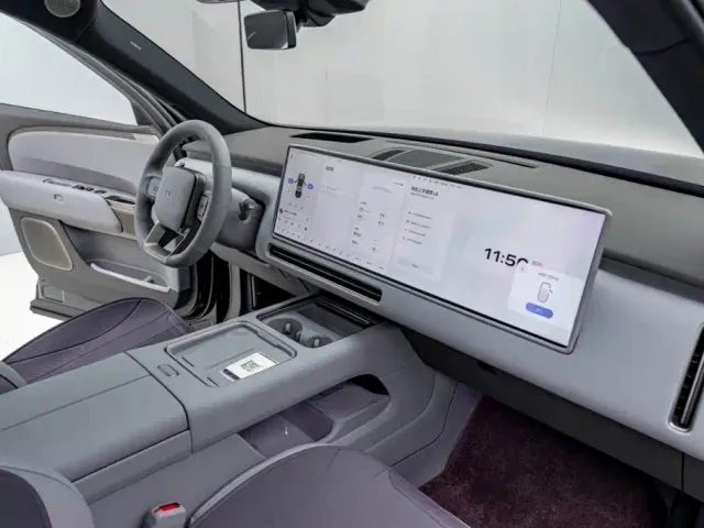 Li Auto L8 — Фото автомобиля 19