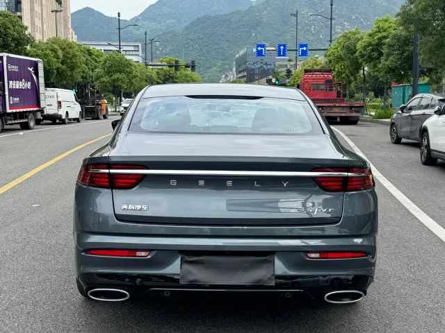 Geely Xingrui — Фото автомобиля 16