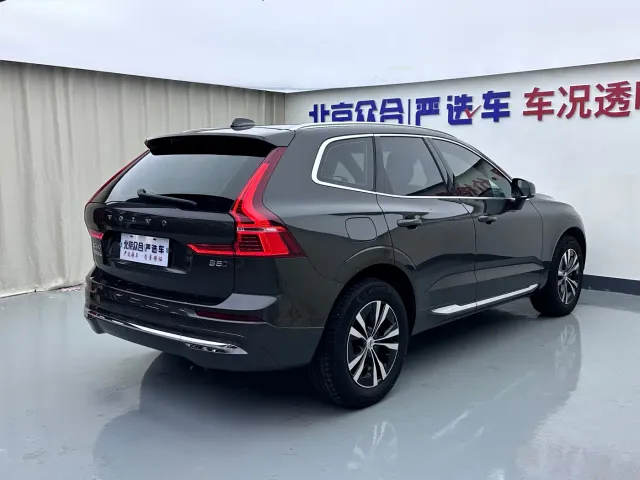 Volvo XC60 — Фото автомобиля 25