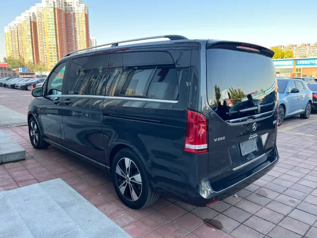 Mercedes-Benz V-Class — Фото автомобиля 6