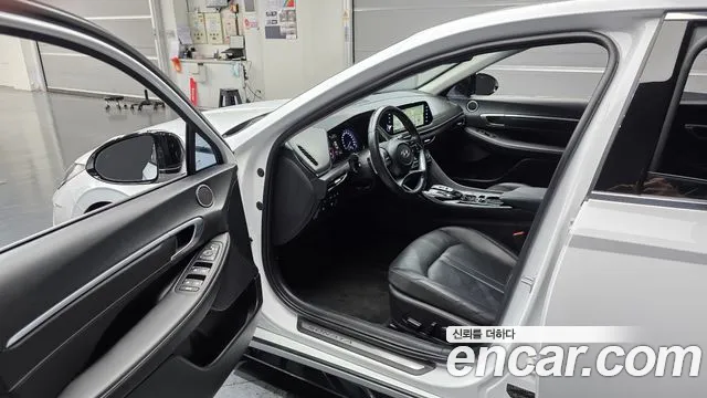 Hyundai Sonata — Фото автомобиля 15