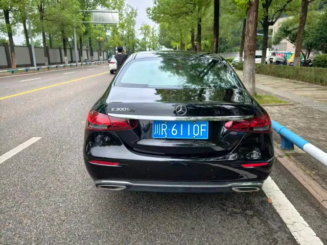 Mercedes-Benz E-Class — Фото автомобиля 8