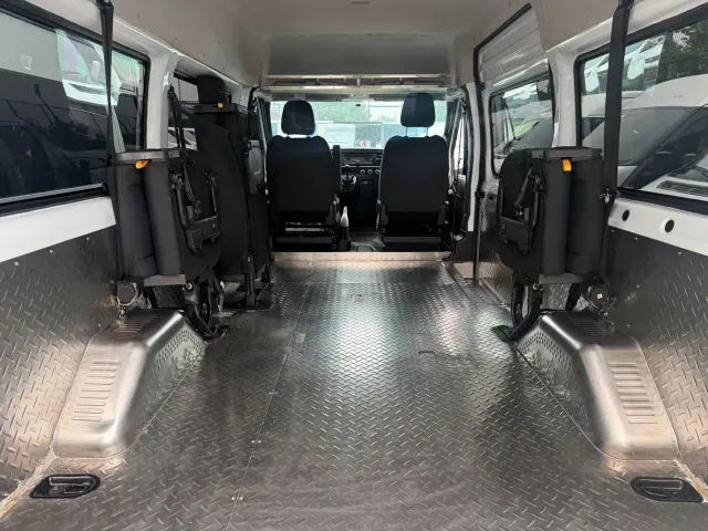 Jiangling JMC Fushun 2025 Model 2.0T 6MT Diesel Medium Wheelbase Medium-High Roof Commercial MPV 5/6 Seats — Фото автомобиля 8