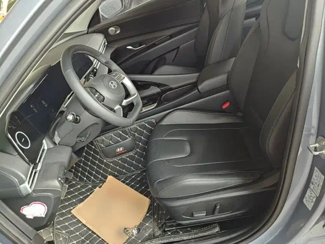 Hyundai Elantra — Фото автомобиля 14